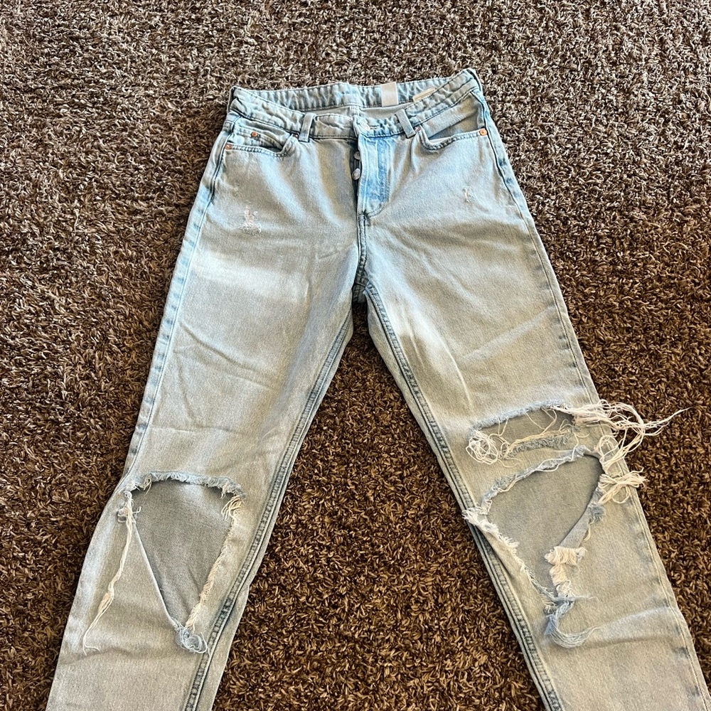 H&M Light Blue Distressed Jeans